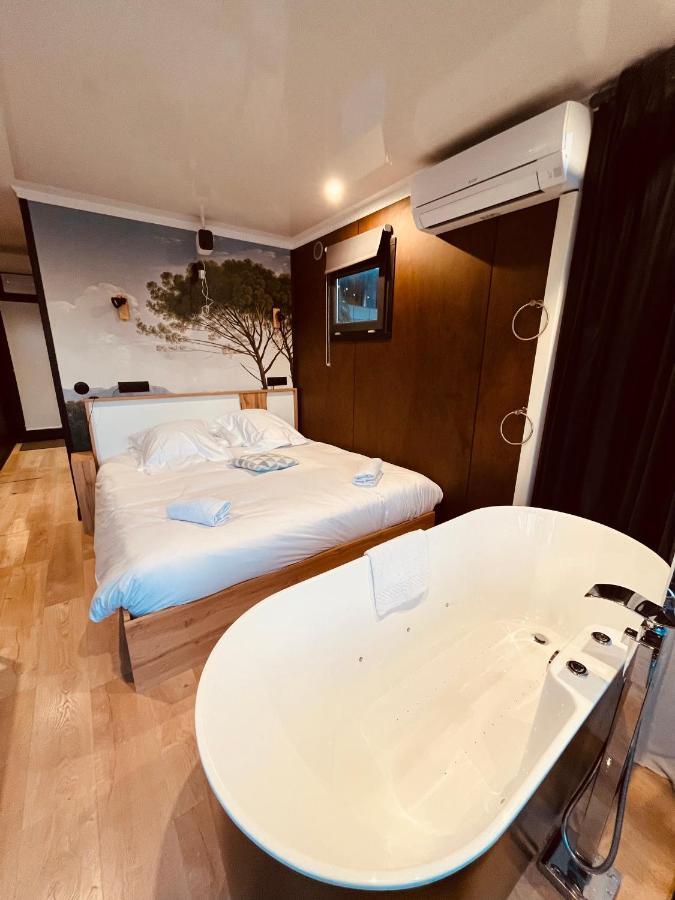 Escale Royale Frejus Hotel Eksteriør billede